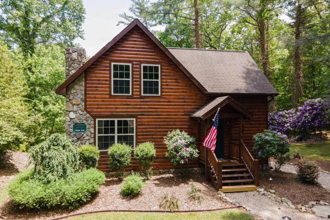 Tree Top Lodge: Lakeside Cabin Retreat with Hot Tub and Mountain Views Butler Exterior photo
